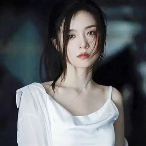 女生抑郁又温柔头像