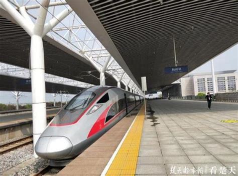 61天的等待！荆州火车站开通首日运送4000多人_湖北频道_凤凰网