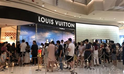全球奢侈品百强榜：LVMH蝉联第一 7家中国公司上榜 | 第一财经杂志