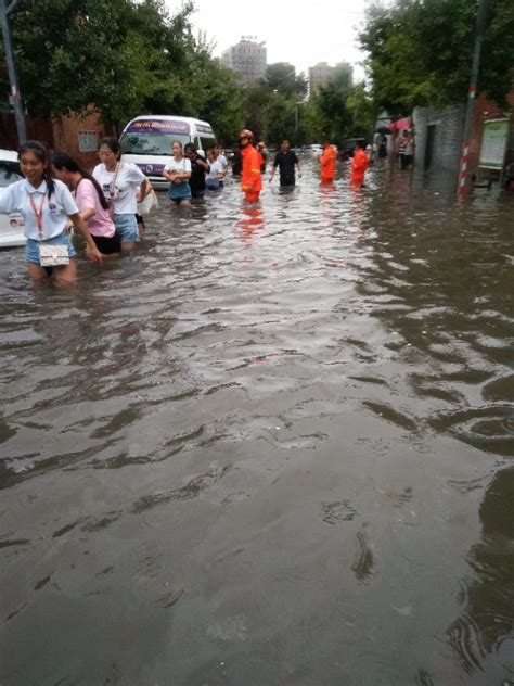 北京为什么每逢暴雨总被淹？责任并不完全是下水道的_手机凤凰网