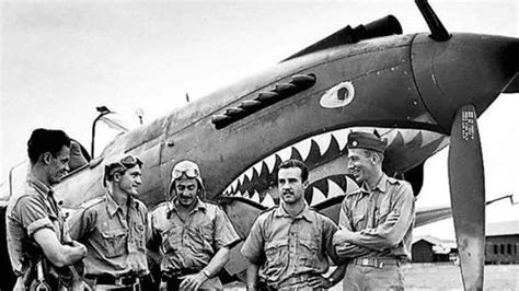 历史上的今天8月1日_1941年中华民国空军飞虎队成立。