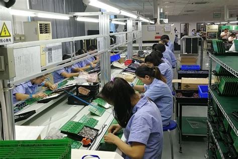 电子焊接实训室-宁夏工业学校