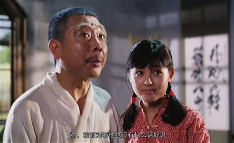 《僵尸叔叔》中，清纯的女徒弟原来是香港三级片女王