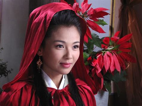 连续6年被称为“国民最美女神”的刘涛有多漂亮，看完网友都服了__财经头条