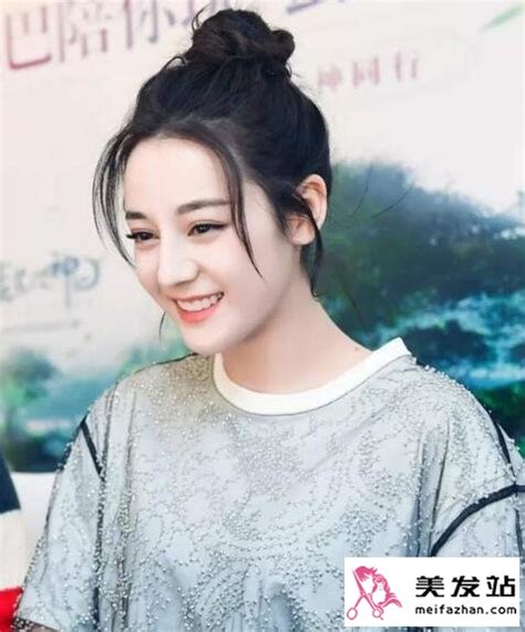 熊黛林丸子头图片