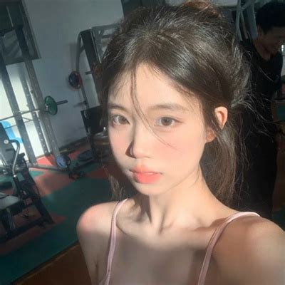 积极可爱甜美女生头像