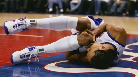 NBA那些触目惊心的受伤瞬间,乔治小腿90度骨折，看完有心理阴影了！_腾讯视频