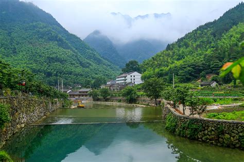 浙报头版丨温州持续优化营商环境，让民企沐浴“阳光和雨露”