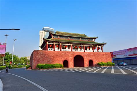 深圳航城街道黄麻布社区黄金洞,都市风光,建筑摄影,摄影素材,汇图网www.huitu.com