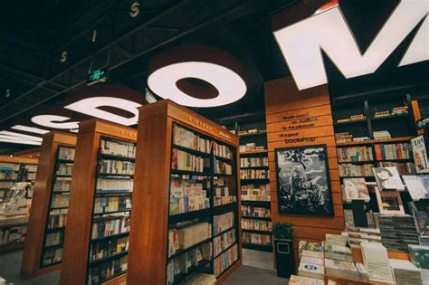 西西弗书店再做全新尝试“吸粉”首家定制店落户上海_联商网