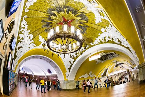 俄罗斯旅行：去莫斯科一定要看看别人家的地铁站 - 知乎