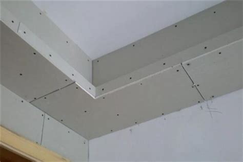 吊顶采用双层石膏板+石膏线的造型，简单又大气。-家居美图_装一网装修效果图