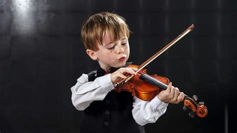 Young violinist to perform solo at youth orchestra concert