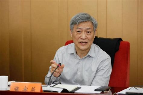 第十批《中国社会科学博士后文库》复评会议举行