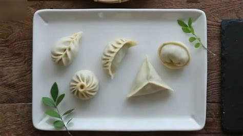 家常水饺的几种包法，搞点小花样，家人更喜欢！_腾讯视频
