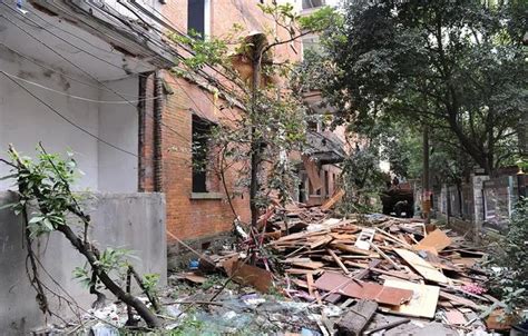 西安甘家寨社区“疯狂”加盖被叫停 违建的全拆|社区|西安|小区_新浪新闻