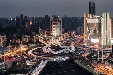 武汉绿地缤纷城 | JERDE - 景观网