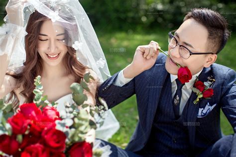 婚纱照一套要多少钱 价格受什么影响 - 中国婚博会官网