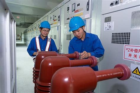 宁波电网：220千伏芦江变电站35千伏综合节能改造工程完工送电|界面新闻