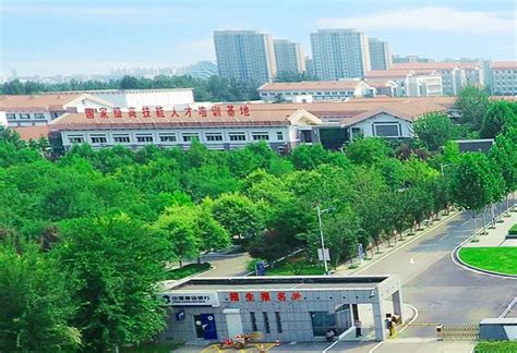 济宁工业技师学院新生军训圆满结营 - 济宁市工业技师学院