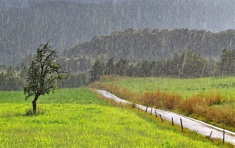 太阳雨图片