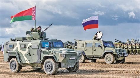 白俄罗斯总统：在军事上支持俄罗斯 两国统一行动节奏_凤凰网