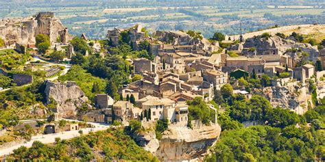 Les Baux-de-Provence (13520): tourism in the Alpilles | Provence-Alpes ...
