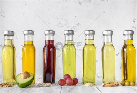 瓶装植物油的分类高清图片下载-正版图片504346573-摄图网