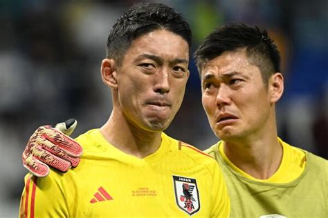 愤怒的梅西与哭泣的内马尔和2022卡塔尔世界杯各国球员 - 2022年12月15日, 俄罗斯卫星通讯社