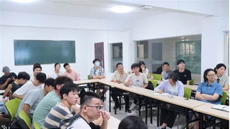 2023年双百励志圆梦行动志愿者培训会顺利举行-中国地质大学本科生院