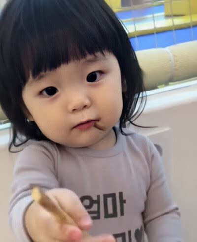 非主流梁子浩头像
