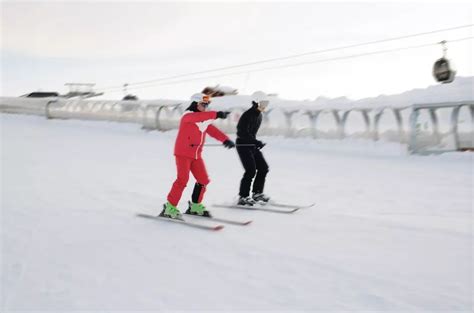 滑雪服套装男女单板双板保暖冬季宽松防水防风滑雪衣裤连体滑雪服-阿里巴巴