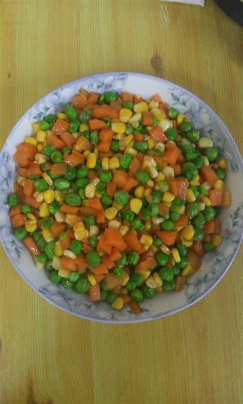 【五彩之无盐藕丁玉米青豆胡萝卜肉末的做法步骤图】咣珰一吃_下厨房