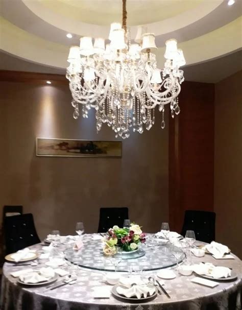 开在扬州虹桥坊酒店内的7吃8吧阳光餐厅，环境优美，格调高雅