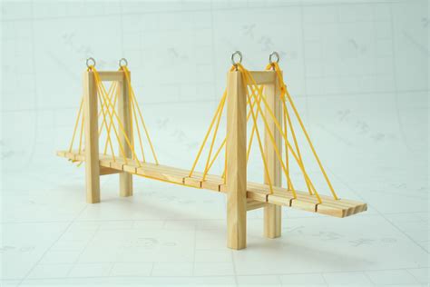 用纸板做手工小桥,用矿泉水瓶做手工桥,纸盒做桥的手工制作_大山谷图库