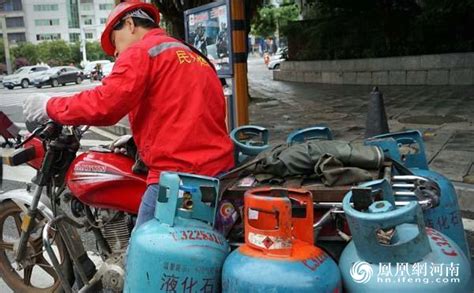 杭州送水师傅电话-杭州专业桶装水配送-杭州专业送气送水