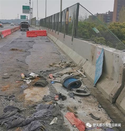 突发！武汉一辆大挂车从三环线高架桥上坠落！