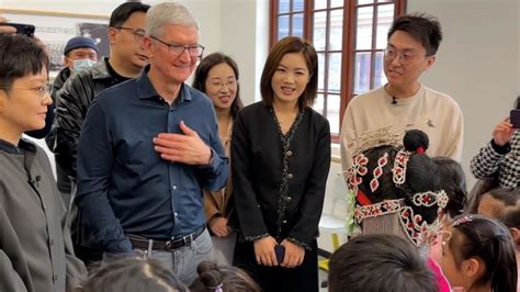 米哈游去年iOS收入达100亿，苹果CEO库克上海拜码头、会见“大伟哥” | 游戏大观 | GameLook.com.cn