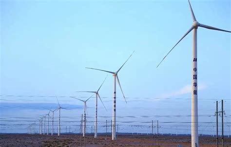 内蒙古杭锦旗20兆瓦分散式风电项目首台风机吊装完成-国际风力发电网
