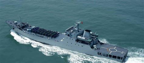 深度：中国大造072A登陆舰 可运10辆战车250名士兵_手机新浪网