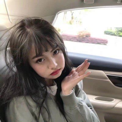 爱笑甜美女生头像