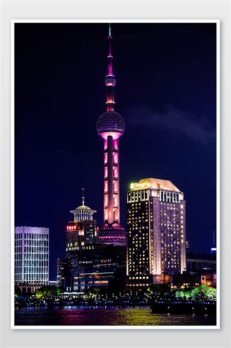 璀璨的上海陆家嘴东方明珠夜景摄影图图片-包图网