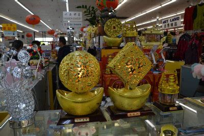 洛杉矶华人社区超市陆续推出年货 备战农历新年