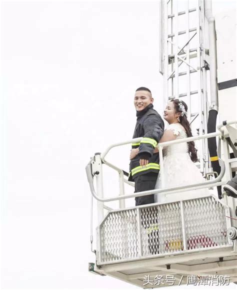 视频｜消防员夫妻的爱情故事：把老公照片PS到全家福_新浪新闻