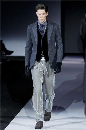 至高简约优雅设计方向EZIO男装打造轻奢男装领军品牌_品牌招商_时尚品牌网