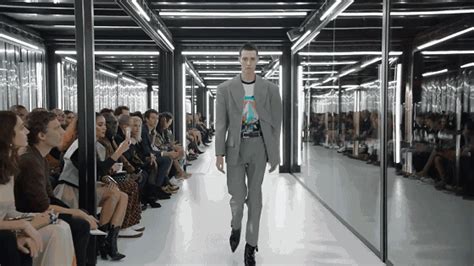 超模雌雄同体图片