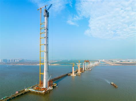 北海港石头埠作业区8号9号泊位工程最新进展→650根管桩沉桩全部完成！