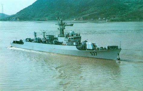 黄石号护卫舰（中国自行研制建造的053H2型护卫舰）_摘编百科