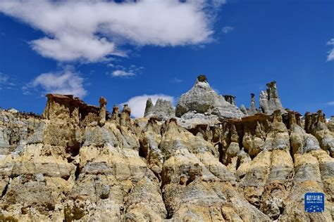 西藏雅鲁藏布大峡谷被授牌为国家5A级旅游景区