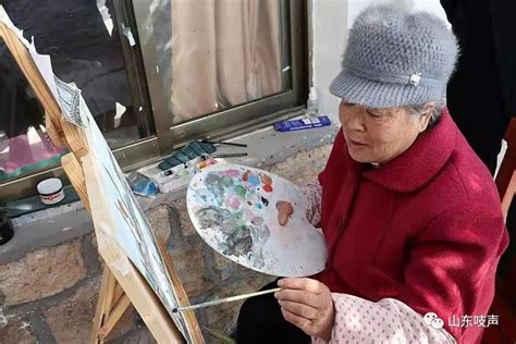 河北六旬老人创作“楼道壁画”【2】--图说中国--人民网